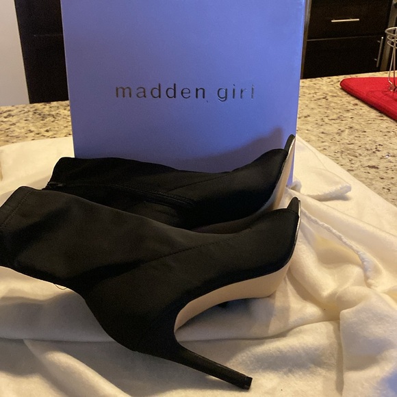 Madden Girl Boots, Brand New. - Picture 4 of 5